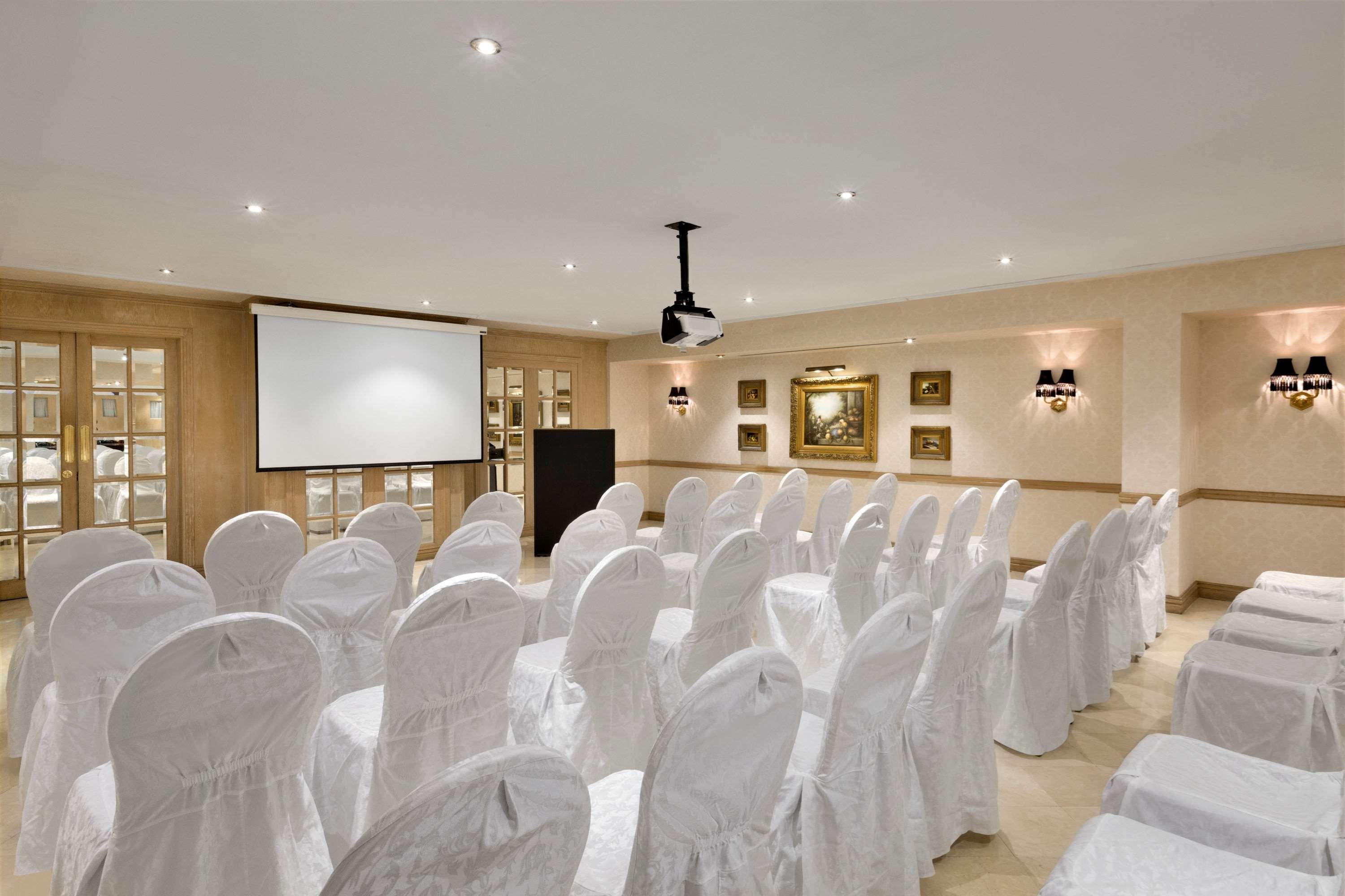 Hawthorn Suites By Wyndham Al Khobar Eksteriør billede