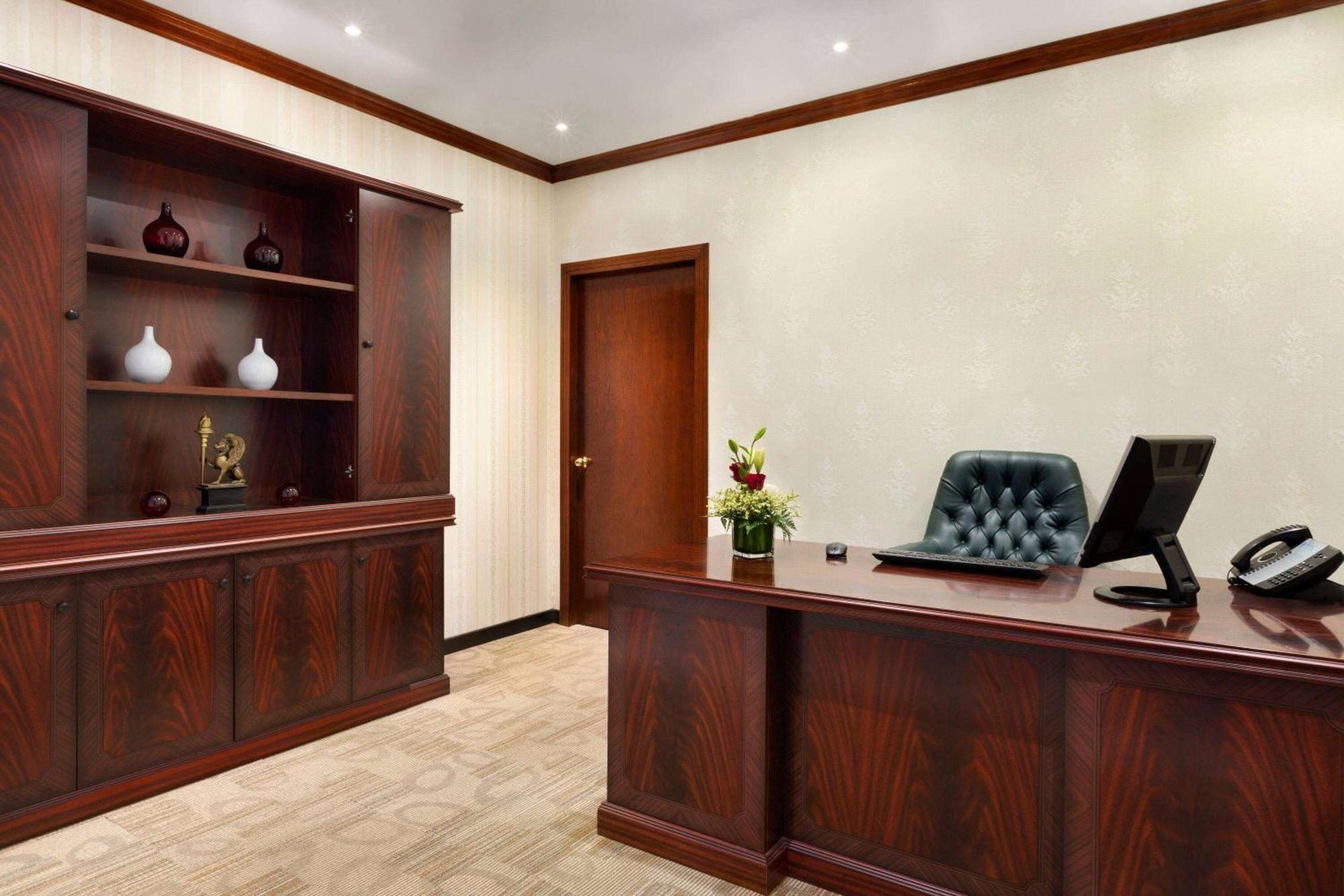 Hawthorn Suites By Wyndham Al Khobar Eksteriør billede